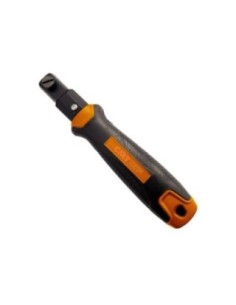 Handle for reciprocating saw